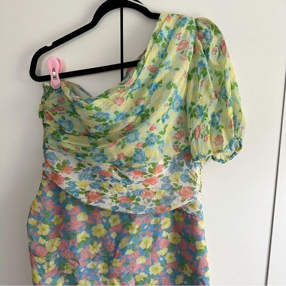 AMUR Jaylah One Shoulder Midi Dress - Picture 6 of 10